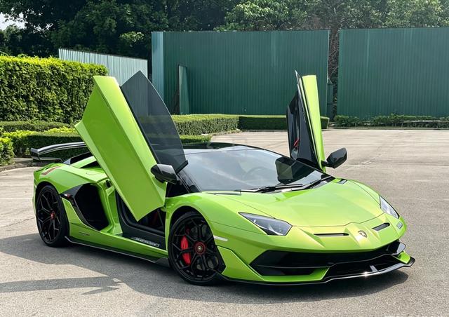 2019 Lamborghini AVENTADOR 6.5 SVJ LP770-4 (A) - 1