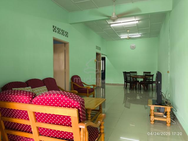 Kepong Taman Petaling House for rent 2