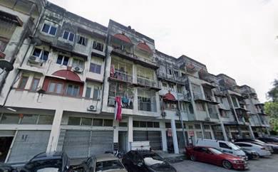 Shop Apartment Taman Puchong Intan 1