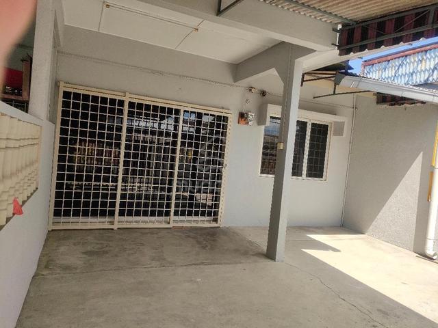 For rent Taman Sentosa Klang 4 rooms 3 bathrooms 1