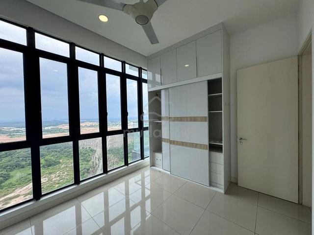 D' Pristine @ Medini 1