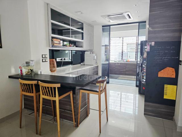 Nice Renovated 2.5-Sty House Shah Alam I-City Seksyen16 for Sales 1