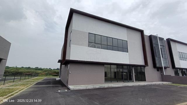Taman Perindustrian Air Hitam New 1.5 Storey Semi D Factory Warehouse 1