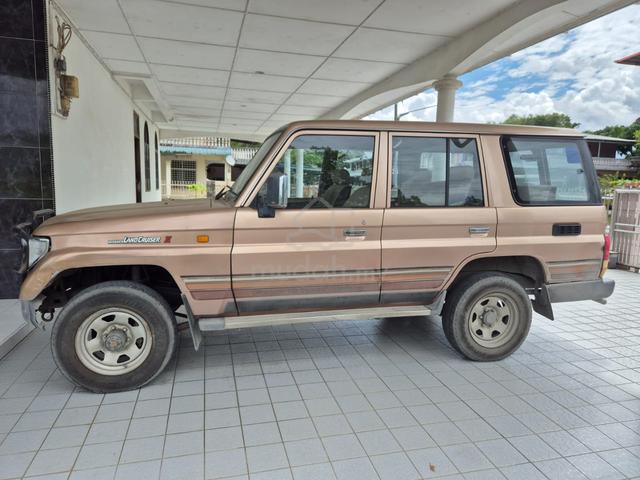 1995 Toyota LANDCRUISER 3.0 II LJ79RV (A) - 2