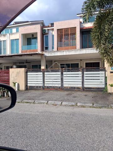 Fully Furnished Taman Casa Lapangan Ipoh Room For Rent 1