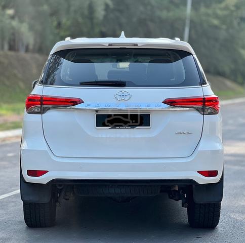 2017 Toyota FORTUNER 2.7 SRZ 4X4 2TR-FE (A) - 4