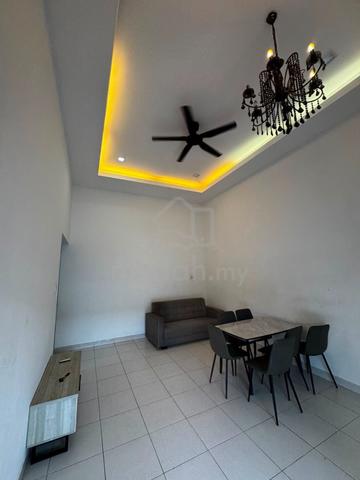 Single Storey House Taman Impian Senai Renovated Partial Furnished 1