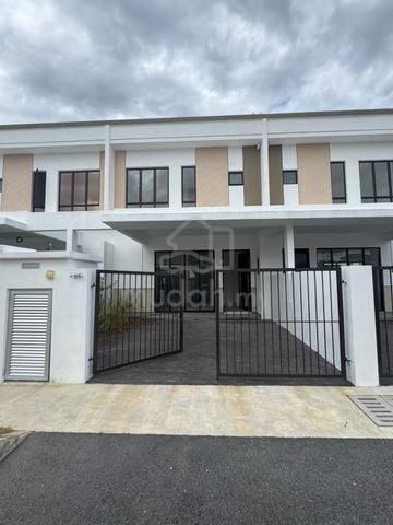 House for Rent Queensbury @ Mahkota Hills, Lenggeng 1
