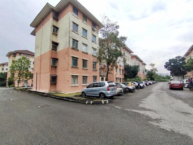 Pangsapuri Suria (Taman Kinrara) 1