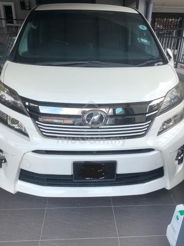 2013 Toyota VELLFIRE 2.4 Z GOLDEN EYES FACELIFT - 1