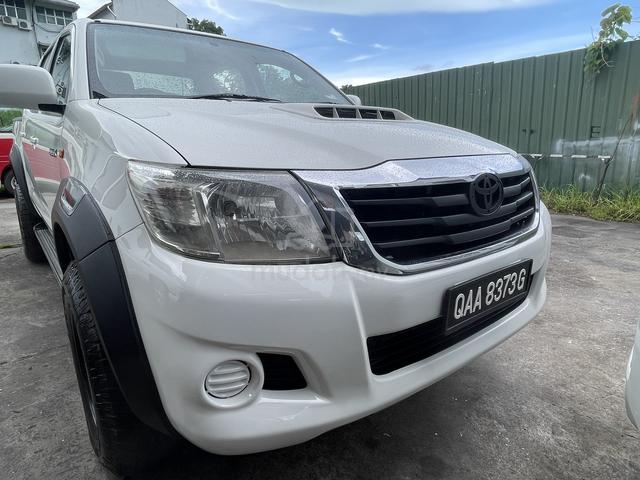 2013 Toyota HILUX 2.5 G VNT (M) - 1