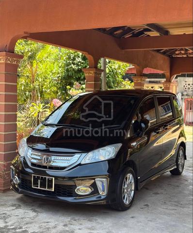 2010 Honda FREED 1.5 E (A) - 1