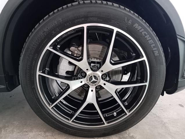 2021 MERCEDES BENZ GLC300 COUPE AMG Local Ser Rec - 3