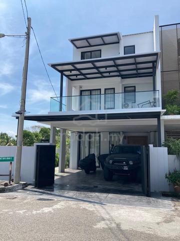 Taman Bayu Aman 3-Storey House For Sale 1