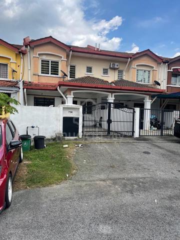 Taman Saujana Puchong SP5 2~Storey House For Sale 1