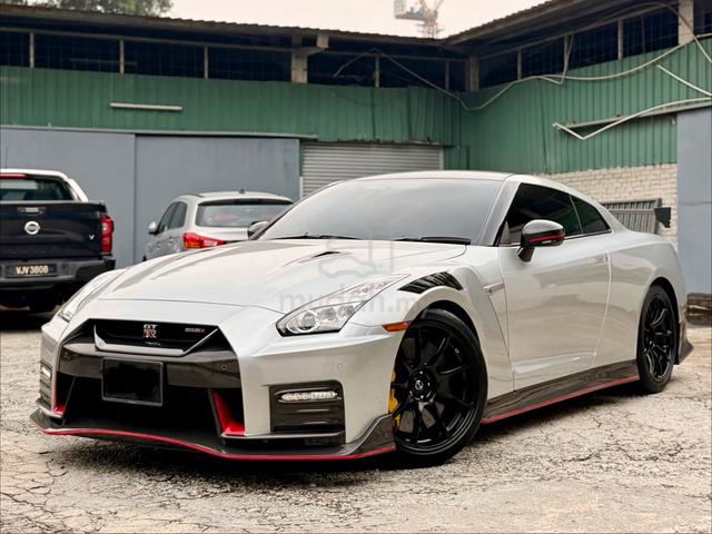 2021 Nissan GT-R 3.8 NISMO R35 MILEAGE 4K & IPE - 1