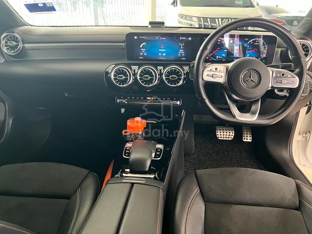 2019 Mercedes Benz A250 2.0 AMG LINE Edition 1 - 3