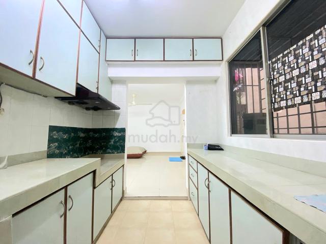 Sri Indah 1