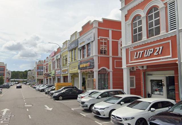 Taman Mount Austin 1