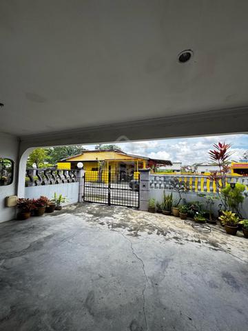 Tampoi @ Single Storey Terrace Endlot Good Condition 1