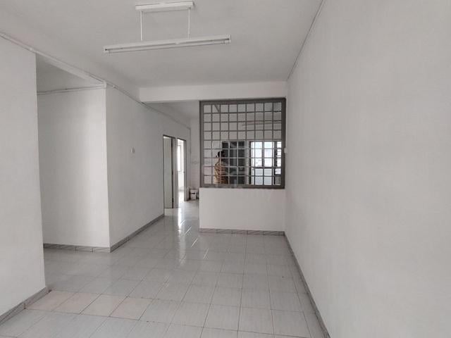 Pangsapuri Cherry (Bandar Hilir) 1