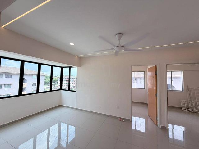 Ketapang Flat 1