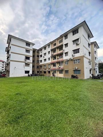 Rumah Pangsa Permas Jaya 1