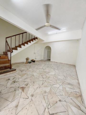 Jalan Serunai, Taman Sri Kulai Baru 2, Kulai, Double Storey Low Cost 1