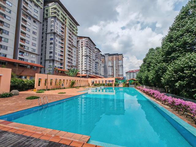 Perdana Exclusive Condo 1