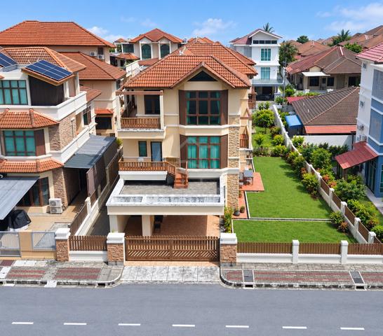 BATU FERRINGHI PARK BUNGALOW LENGKOK SUNGAI EMAS Nr TANJUNG BUNGAH 1