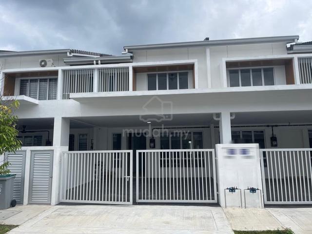 Nice Partial Furnish for Rent at Laman Sendayan, Near to Springhill 1