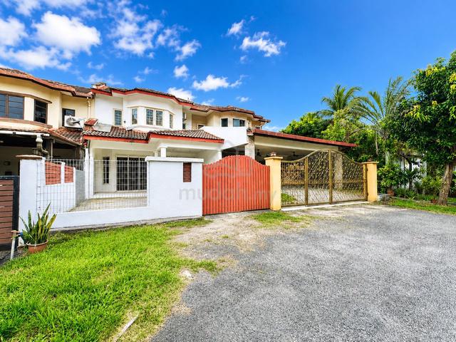 LOW DEPOSIT ⭐ 2 Storey Terrace Jalan Paladium Seksyen 7 Shah Alam 1
