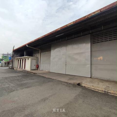 Jalan Bukit Kemuning, Shah Alam-Warehouse Factory Lot For Rent 1