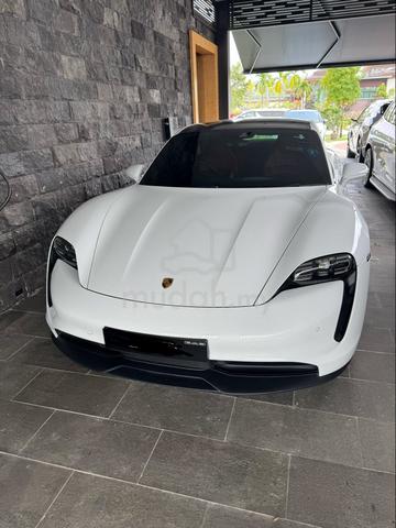 PORSCHE TAYCAN 4S (A) UK SPEC - Rare Interior RED - 1