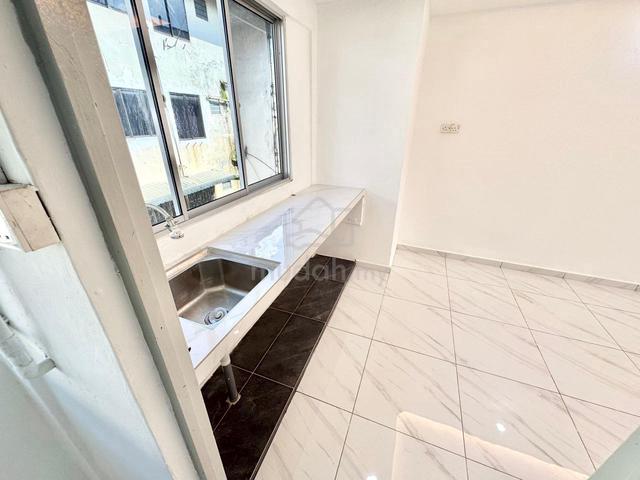 Flat Taman Ungku Tun Aminah 4