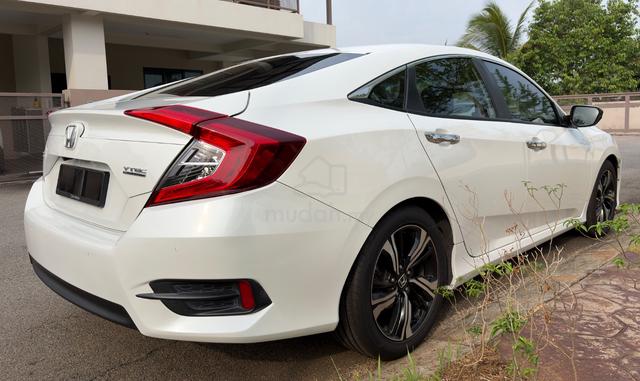 Honda CIVIC 1.5 TC-PREMIUM (A) 2018 FULL SERVICE - 3