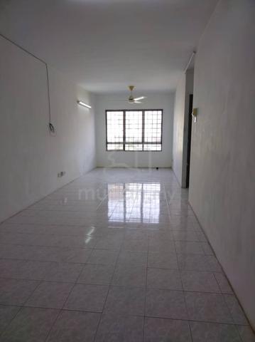Dahlia Apartment (Taman Bunga Raya) 1