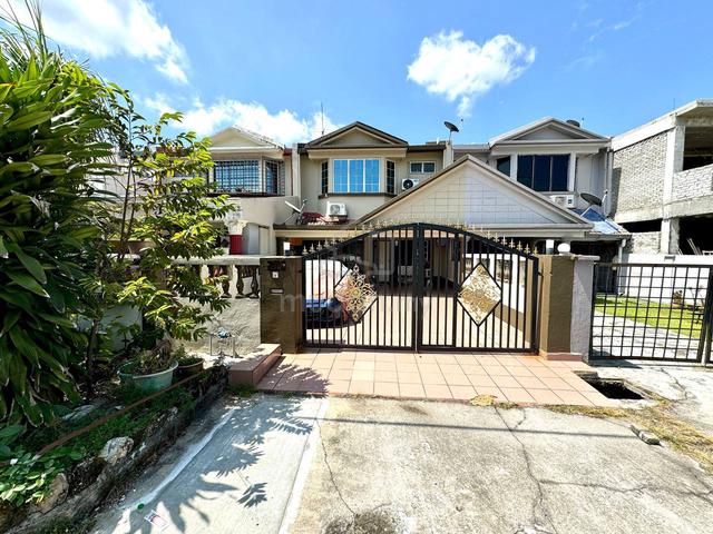 Double Storey Taman Kinrara TK 5, Puchong 1