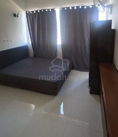 Master Room 1