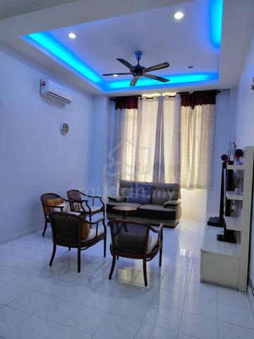 Straits Court Condominium 1