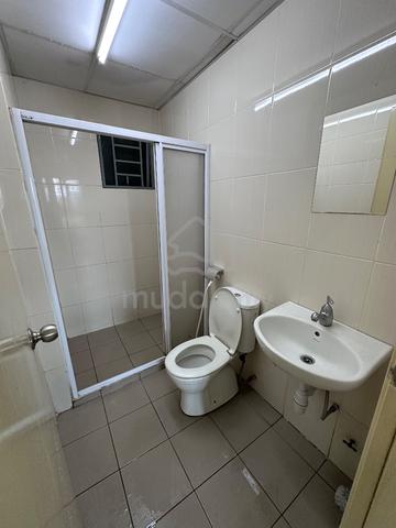 Brand New Renovation SINGLE room (S1)|OUG Parklane 4