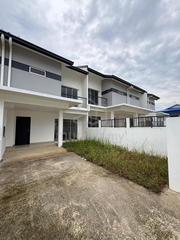 Taman Puncak Warisan, Kulai. Rumah Baru harga below market price‼️ 1