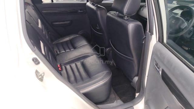 2012 Suzuki SWIFT 1.5 GLX FACELIFT (A) - 5