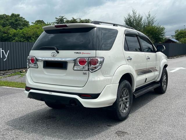 2014 Toyota FORTUNER 2.7 V PETROL TRD SPORTIVO - 4