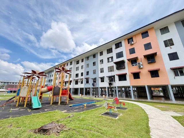 Flat Sri Lanang (Desa Tebrau) 1