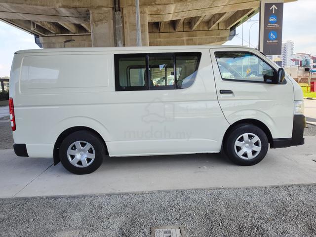 2013 Toyota Hiace 2.5 (M) Semi Panel Van - 4