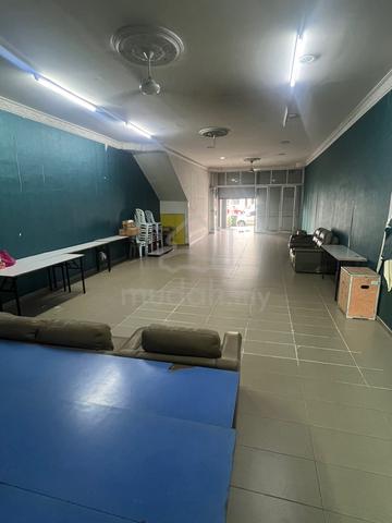 3 STOREY COMMERCIAL SHOP LOT 1660 sqft Aircond & Private Toilets 1