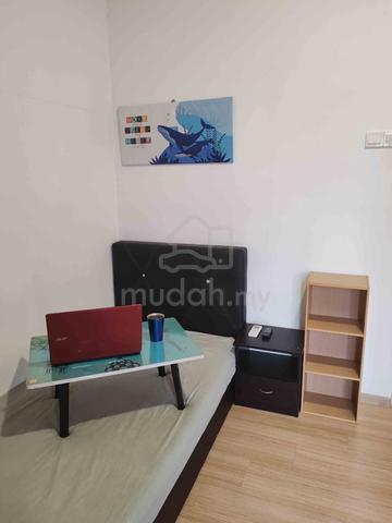 Fully Furnished Kuala Lumpur Sungai Besi TBS LRT Room For Rent 1