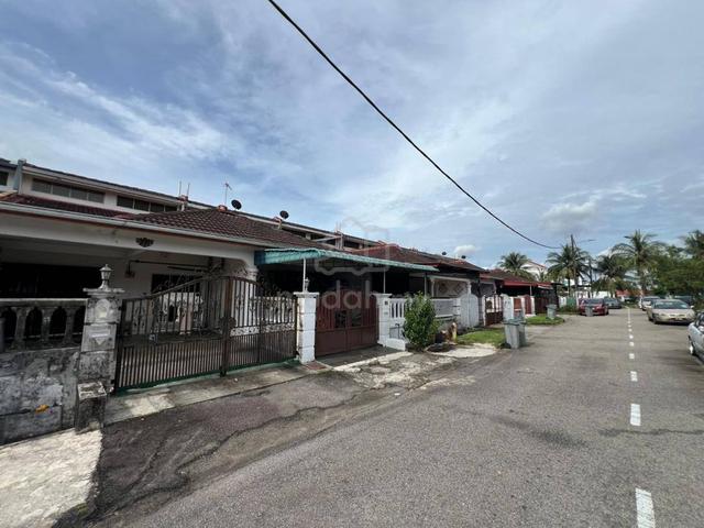 Bandar Seri Alam/ 1 Storey Teres/ 20x70 Intermediate/ Full Loan Unit 1
