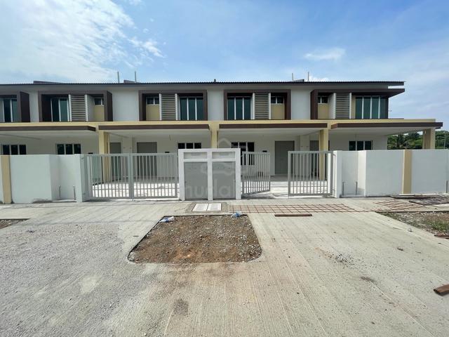 RUMAH TERES DUA TINGKAT Jln kebun 1